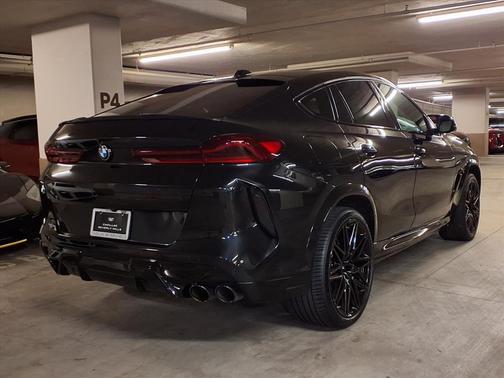 2025 BMW X6 M Base