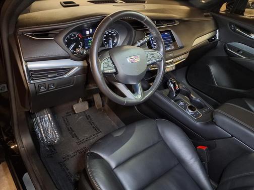 Stellar Black Metallic 2023 Cadillac XT4 Premium Luxury
