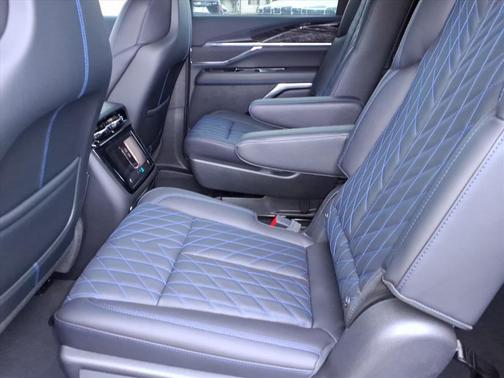 2026 Cadillac Escalade IQ Luxury