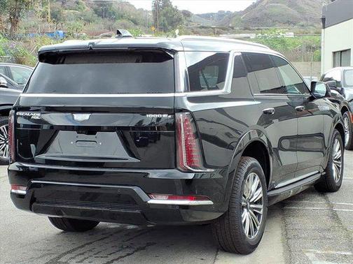 2026 Cadillac Escalade IQL Luxury
