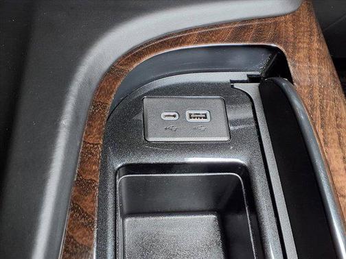 2023 Cadillac Escalade ESV Sport Platinum