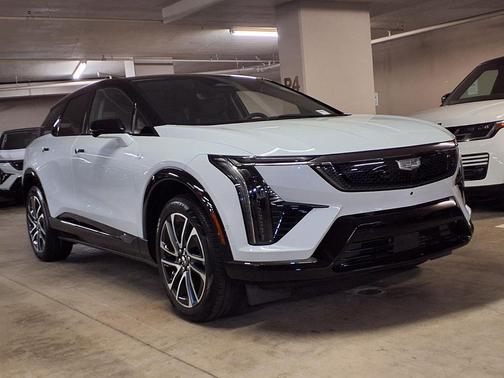 Vibrant White Tricoat 2026 Cadillac OPTIQ Premium Sport