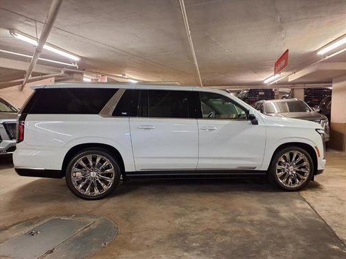 2026 Cadillac Escalade ESV Luxury