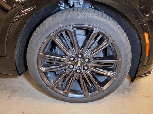 2026 Cadillac LYRIQ V