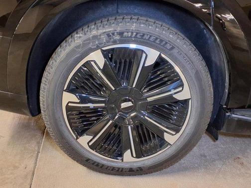 2025 Cadillac Escalade IQ Sport 1