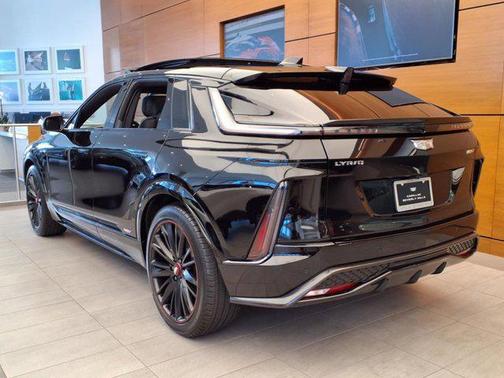 2026 Cadillac LYRIQ V-Series w/1SM