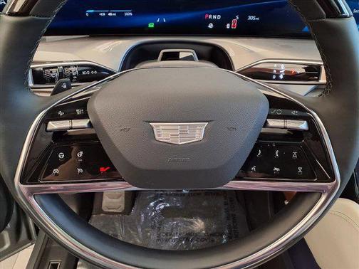 2026 Cadillac VISTIQ Luxury