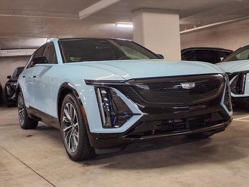 2025 Cadillac LYRIQ Sport