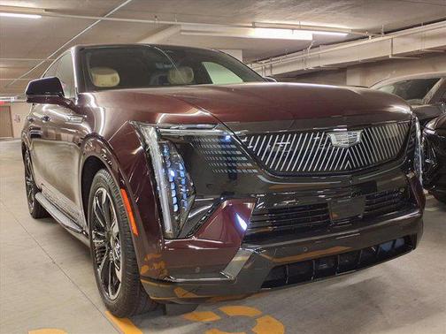 2025 Cadillac Escalade IQ Sport 2