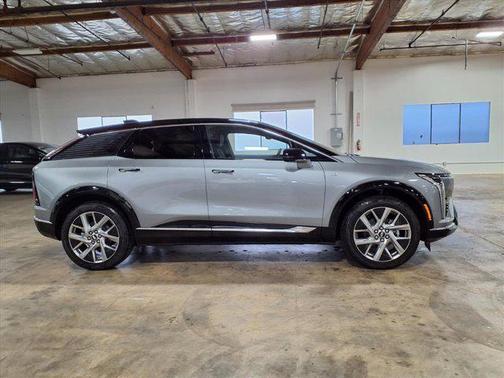 2026 Cadillac OPTIQ Premium Luxury