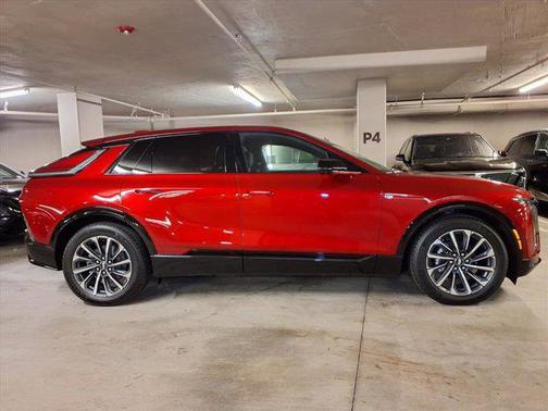 2025 Cadillac LYRIQ Sport