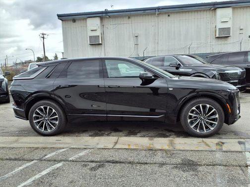 2026 Cadillac LYRIQ Sport