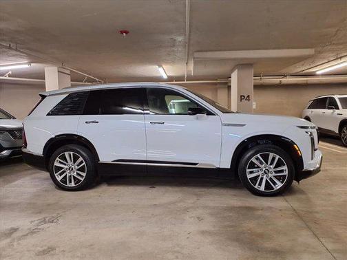 2026 Cadillac VISTIQ Luxury