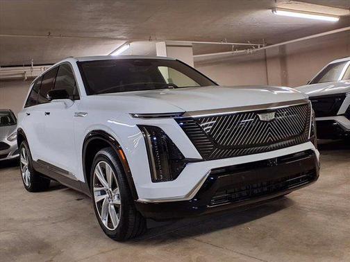 2026 Cadillac VISTIQ Luxury