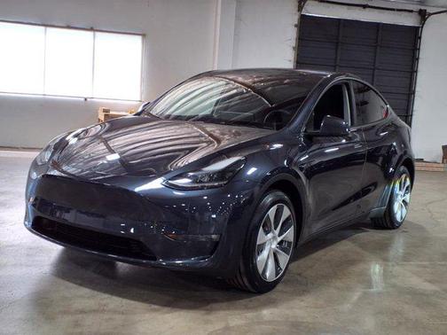 2024 Tesla Model Y Long Range Dual Motor All-Wheel Drive