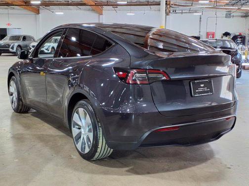 2024 Tesla Model Y Long Range Dual Motor All-Wheel Drive