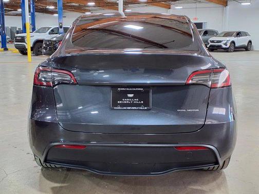2024 Tesla Model Y Long Range Dual Motor All-Wheel Drive