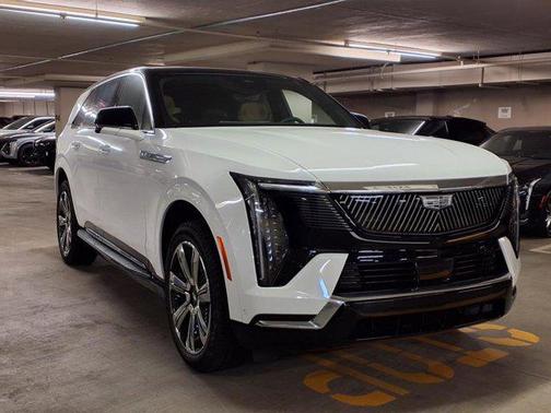 2025 Cadillac Escalade IQ Luxury 2