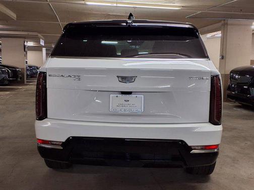 2025 Cadillac Escalade IQ Luxury 2