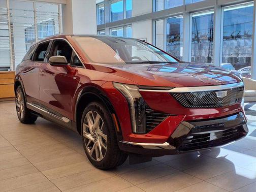 2026 Cadillac OPTIQ Luxury