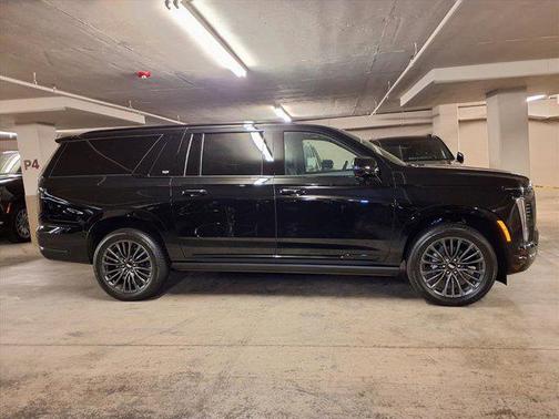 2025 Cadillac Escalade ESV Sport Platinum