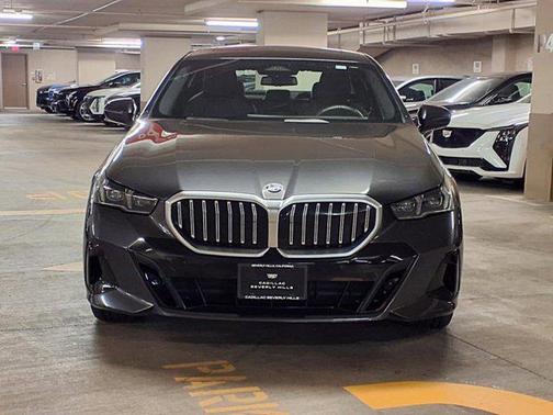 2024 BMW 530 i