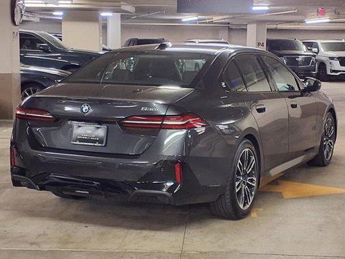 2024 BMW 530 i