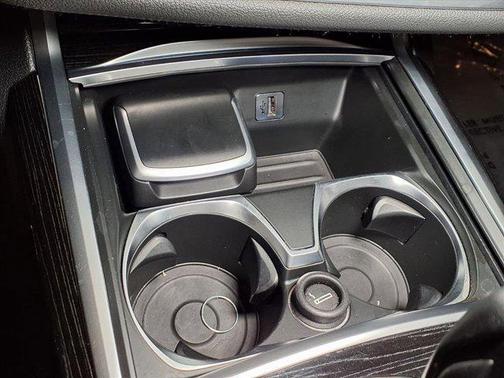 2017 BMW 740 740i
