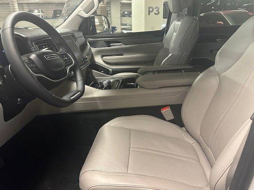 2024 Jeep Wagoneer L Series II 4x4