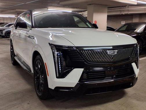 2025 Cadillac Escalade IQ Sport 2