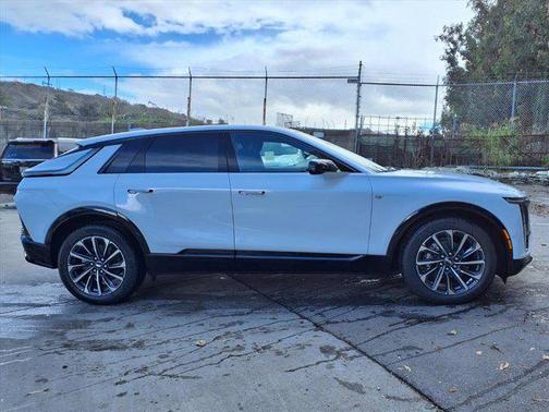 2026 Cadillac LYRIQ Sport