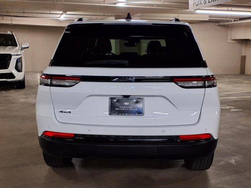 2024 Jeep Grand Cherokee Altitude