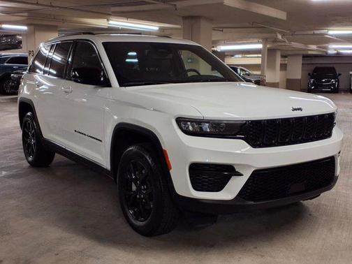 2024 Jeep Grand Cherokee Altitude
