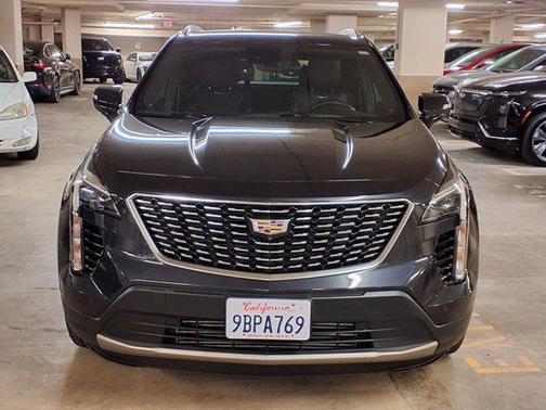 2022 Cadillac XT4 Premium Luxury