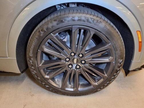 2026 Cadillac LYRIQ V