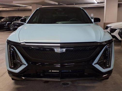 2025 Cadillac LYRIQ Sport