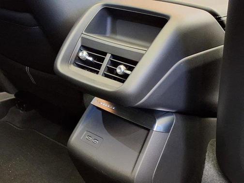 2025 Cadillac LYRIQ Luxury w/1SC