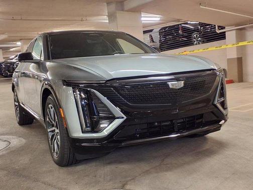 2025 Cadillac LYRIQ Sport