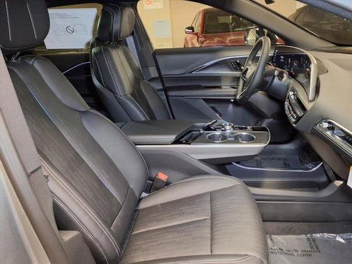 2025 Cadillac LYRIQ Luxury