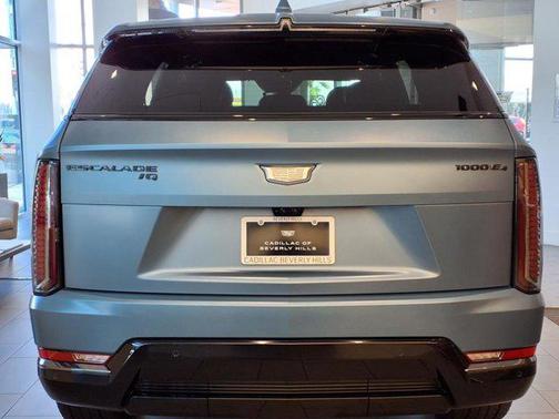 2025 Cadillac Escalade Sport