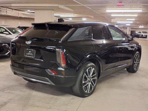 2025 Cadillac OPTIQ Sport