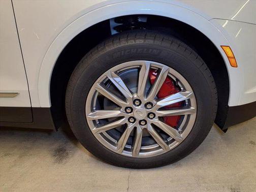 2025 Cadillac XT5 Sport