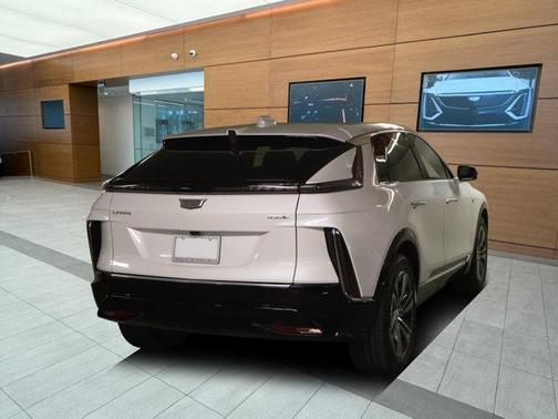 2025 Cadillac LYRIQ Luxury w/1SC