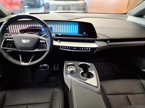 Argent Silver Metallic 2026 Cadillac OPTIQ Premium Luxury