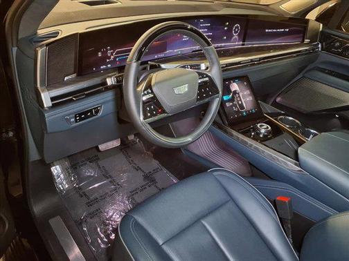 2025 Cadillac Escalade IQ Sport 2