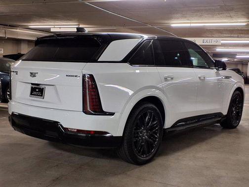 2025 Cadillac Escalade IQ Sport 2