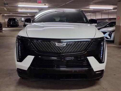 2025 Cadillac Escalade IQ Sport 2