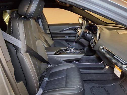 2025 Cadillac LYRIQ Sport