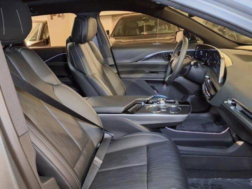 2025 Cadillac LYRIQ Luxury