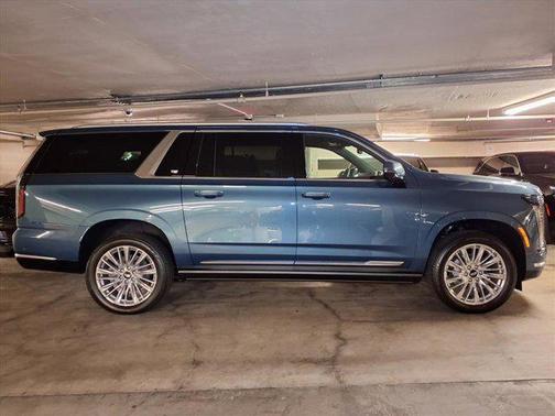 2026 Cadillac Escalade ESV Luxury